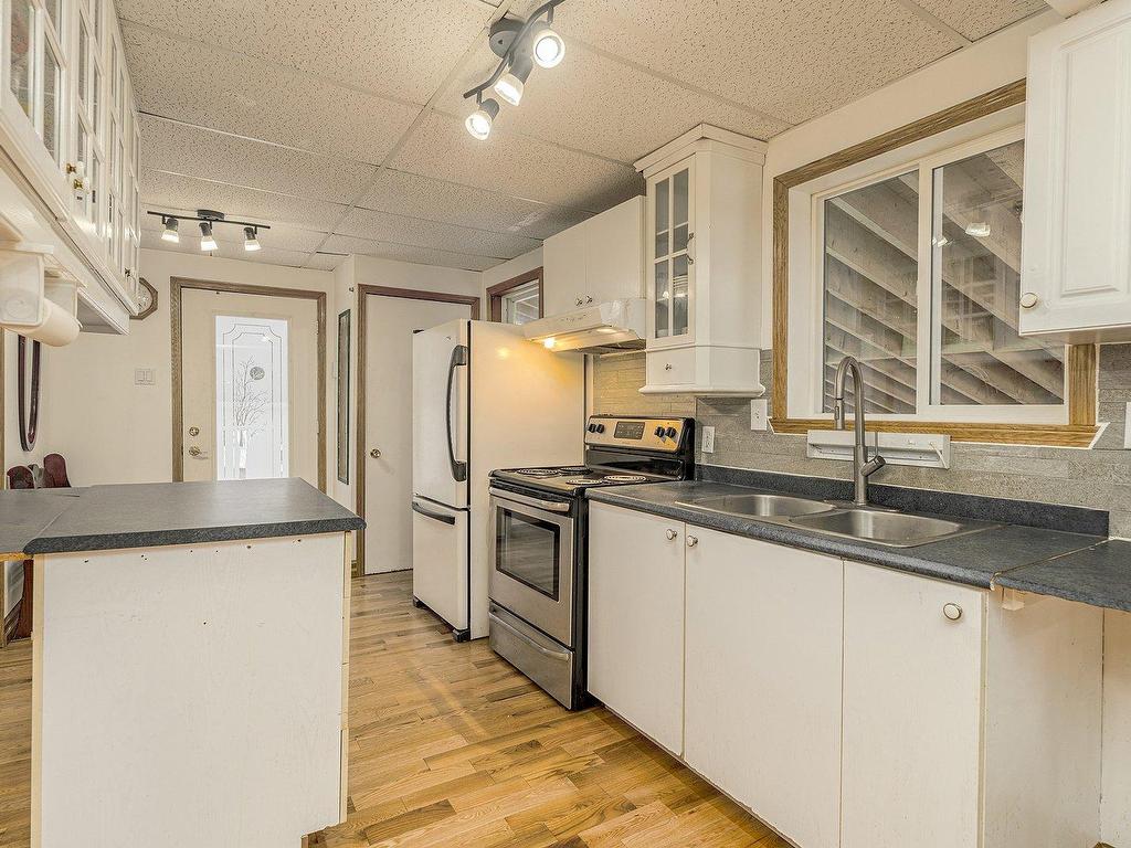 









130


Ch. Labrie

,
Bury,




QC
J0B1J0

