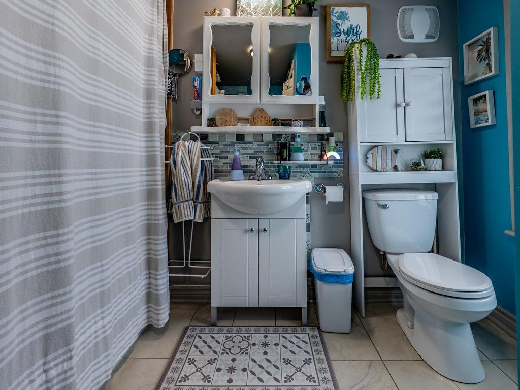 









8050


Rue Monseigneur-De Laval

,
Bécancour,




QC
G9H1N6

