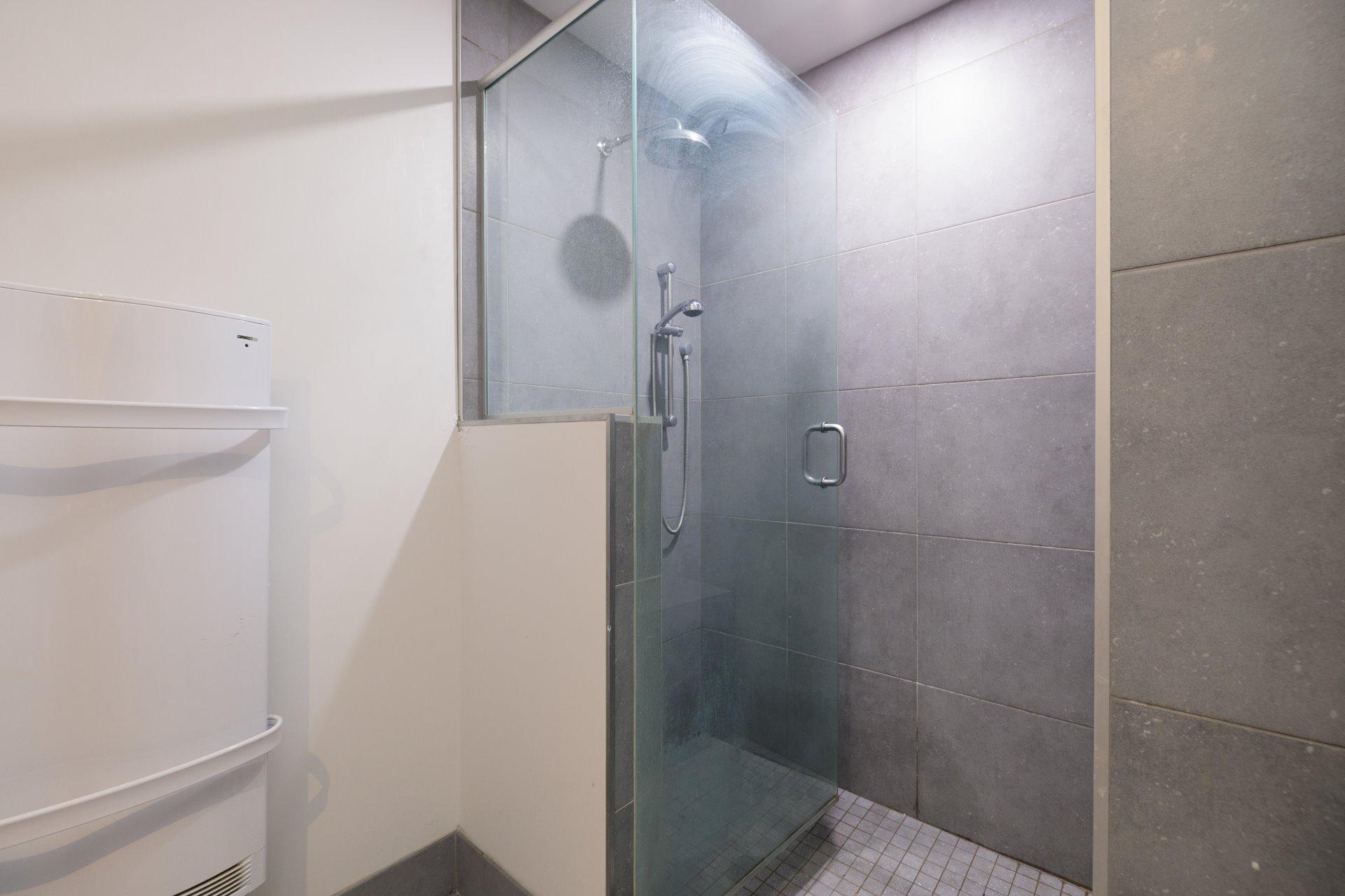 









1741


Rue St-Patrick

,
Montréal (Le Sud-Ouest),




QC
H3K3G9

