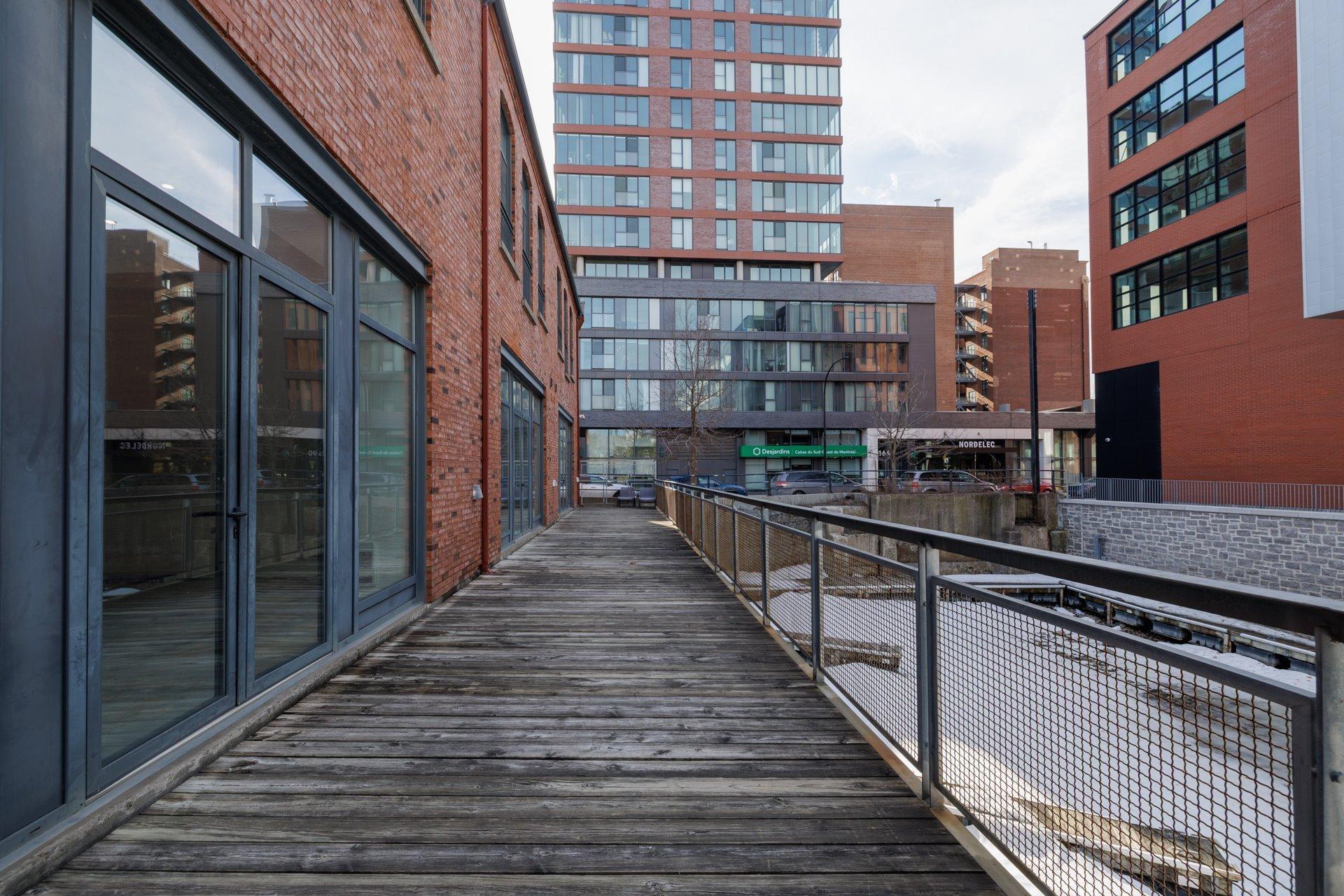 









1741


Rue St-Patrick

,
Montréal (Le Sud-Ouest),




QC
H3K3G9


