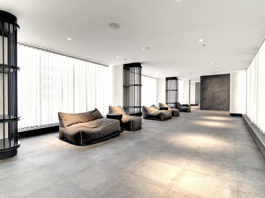 









1205


Rue du Square-Phillips

, 3416,
Montréal (Ville-Marie),




QC
H3B0W3

