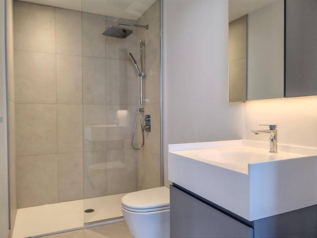 









1205


Rue du Square-Phillips

, 3416,
Montréal (Ville-Marie),




QC
H3B0W3

