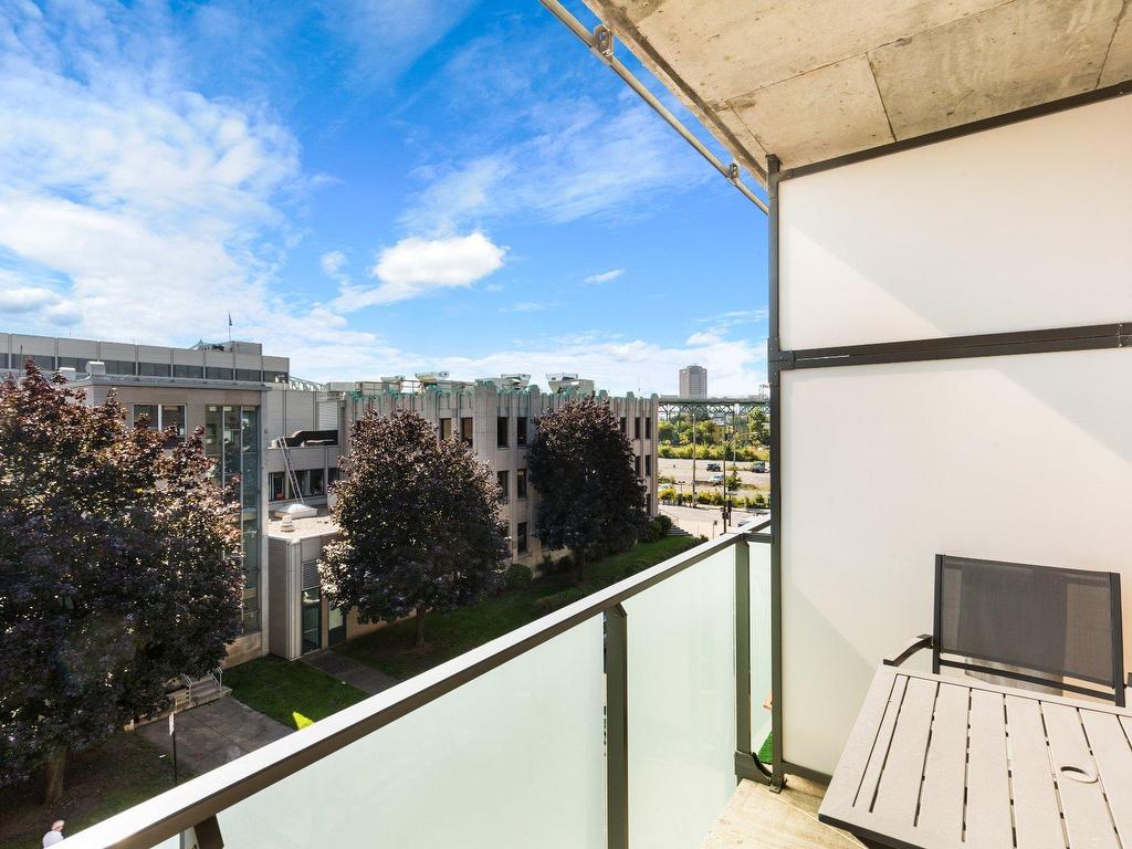 









2229


Rue Ste-Catherine E.

, 404,
Montréal (Ville-Marie),




QC
H2K0B8

