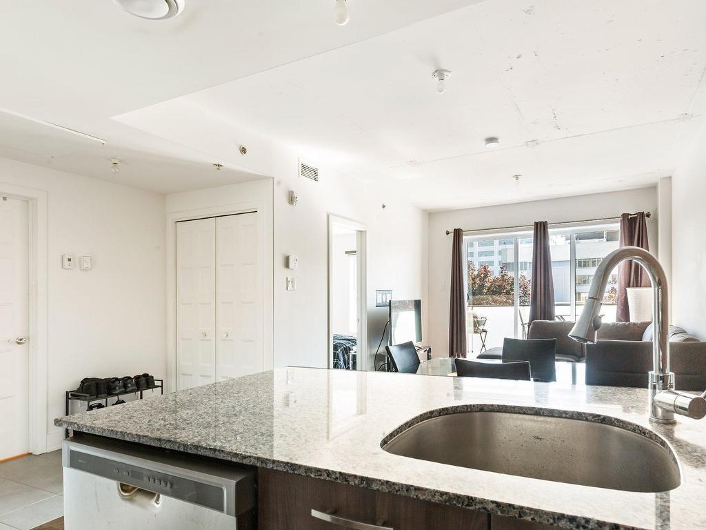 









2229


Rue Ste-Catherine E.

, 404,
Montréal (Ville-Marie),




QC
H2K0B8

