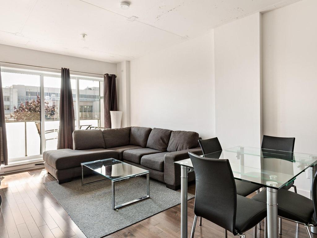 









2229


Rue Ste-Catherine E.

, 404,
Montréal (Ville-Marie),




QC
H2K0B8

