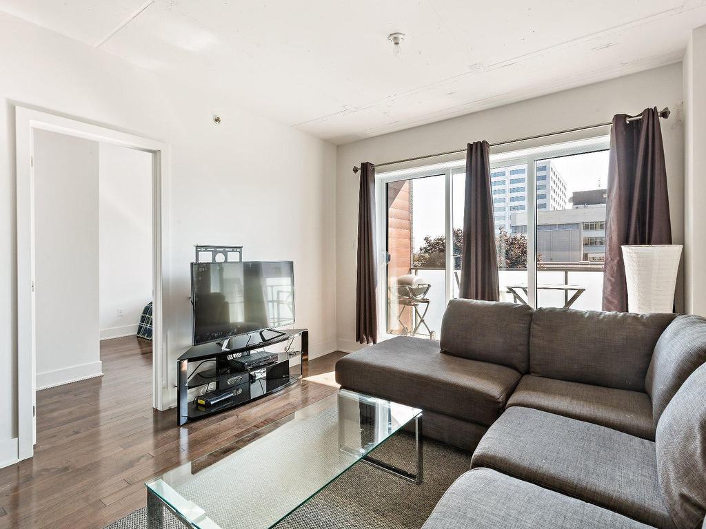 









2229


Rue Ste-Catherine E.

, 404,
Montréal (Ville-Marie),




QC
H2K0B8

