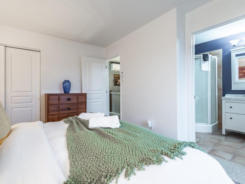 









1736


Ch. du Golf

,
Mont-Tremblant,




QC
J8E2K6

