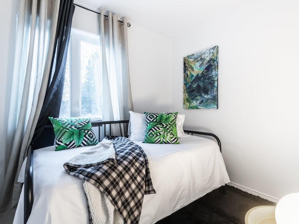 









1736


Ch. du Golf

,
Mont-Tremblant,




QC
J8E2K6

