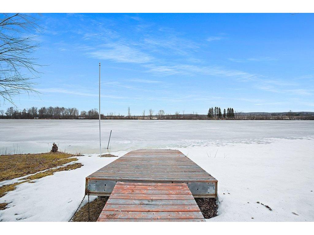 









485


Ch. des Outaouais

,
L'Île-du-Grand-Calumet,




QC
J0X1J0

