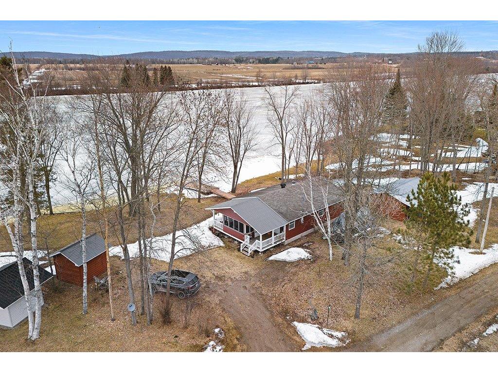 









485


Ch. des Outaouais

,
L'Île-du-Grand-Calumet,




QC
J0X1J0

