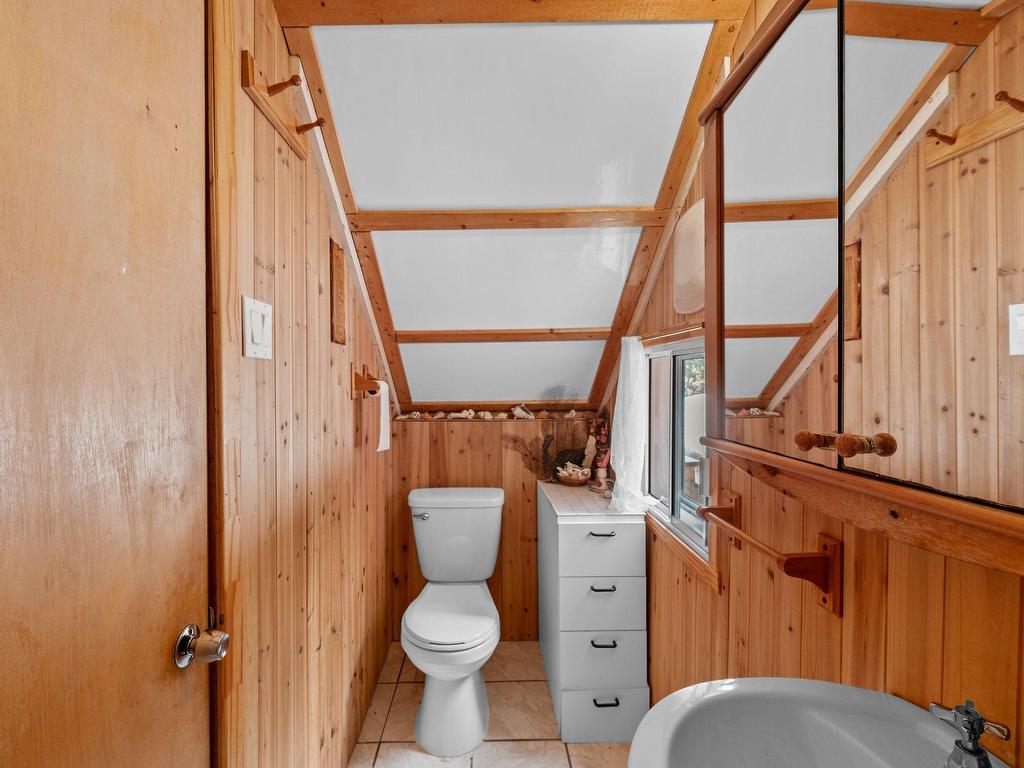 









1996


Av. J.-C.-Cloutier

,
Sainte-Lucie-des-Laurentides,




QC
J0T2J0

