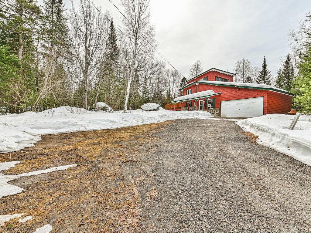 









1996


Av. J.-C.-Cloutier

,
Sainte-Lucie-des-Laurentides,




QC
J0T2J0

