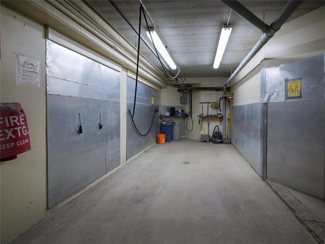 









495


Lindenwood

DR, 109,
Winnipeg,




MB
R3P 2R7

