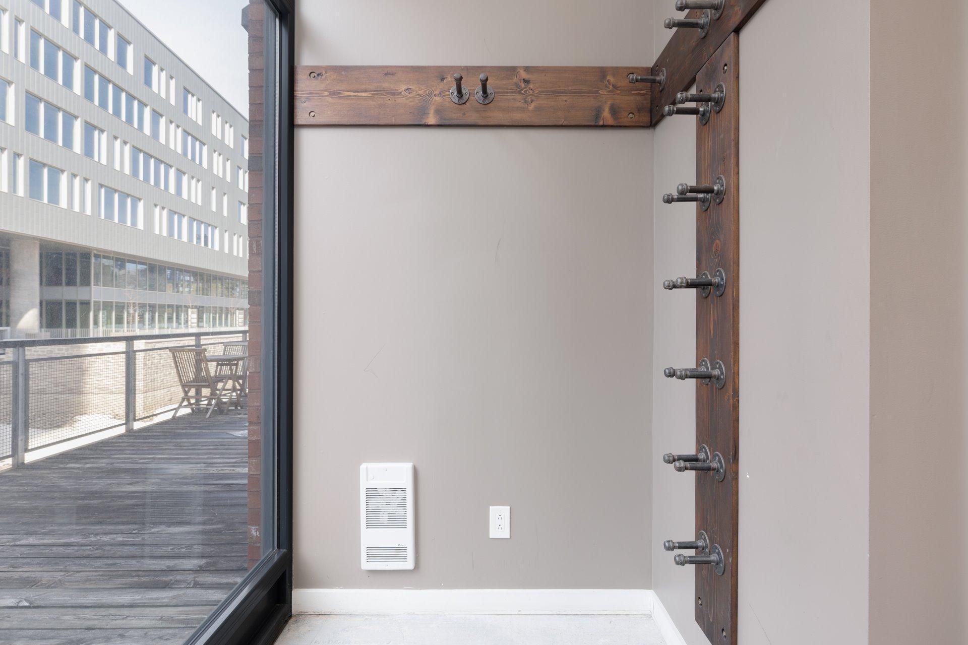 









1743

 - 1745


Rue St-Patrick

,
Montréal (Le Sud-Ouest),




QC
H3K3G9

