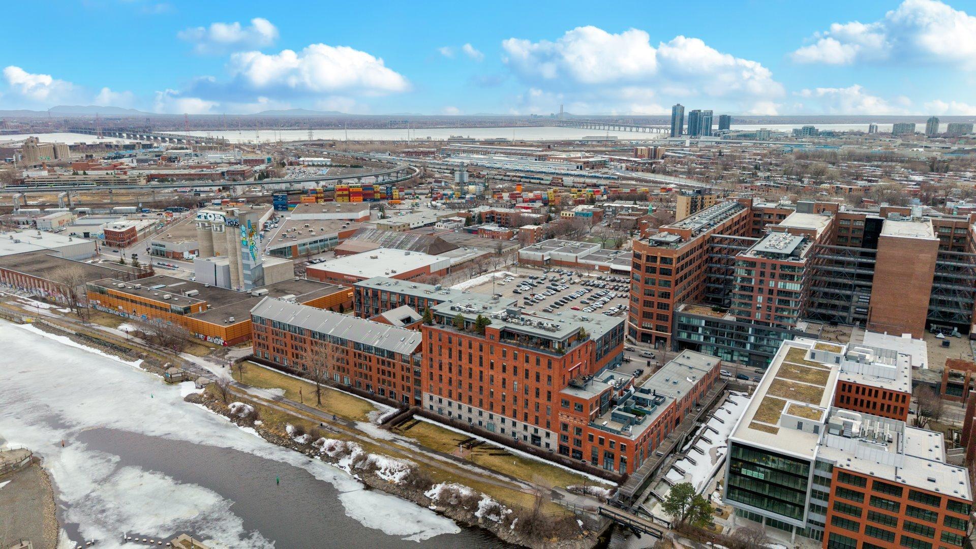 









1743

 - 1745


Rue St-Patrick

,
Montréal (Le Sud-Ouest),




QC
H3K3G9

