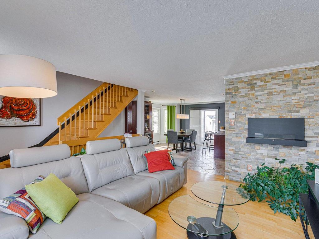 









25


Rue de Chaville

,
Gatineau (Masson-Angers),




QC
J8M1W2

