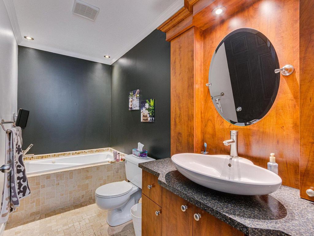 









25


Rue de Chaville

,
Gatineau (Masson-Angers),




QC
J8M1W2

