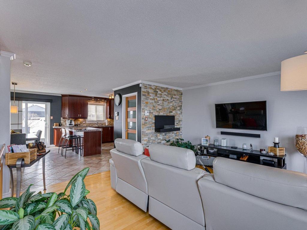 









25


Rue de Chaville

,
Gatineau (Masson-Angers),




QC
J8M1W2

