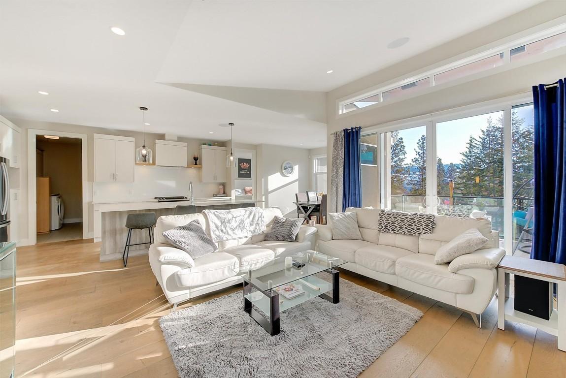 









10335


Long

Road,
Lake Country,




BC
V4V 0A9

