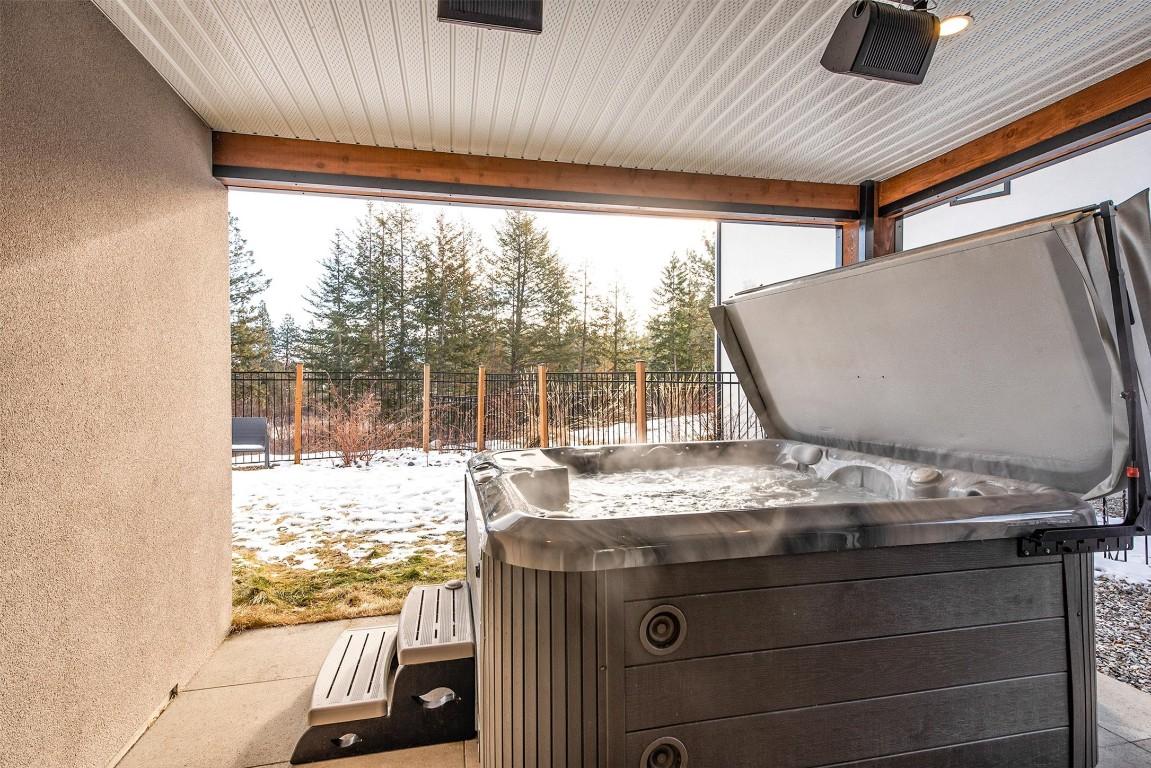 









10335


Long

Road,
Lake Country,




BC
V4V 0A9

