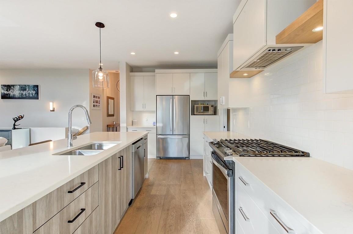 









10335


Long

Road,
Lake Country,




BC
V4V 0A9

