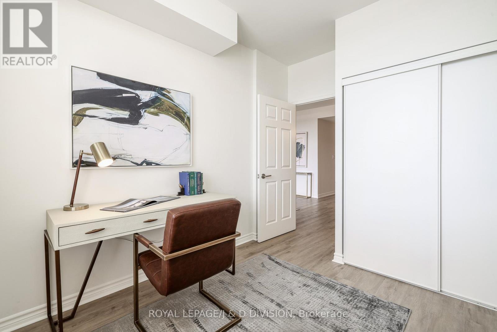 












302 - 1750 BAYVIEW AVENUE

,
Toronto,




Ontario
M4G4H6

