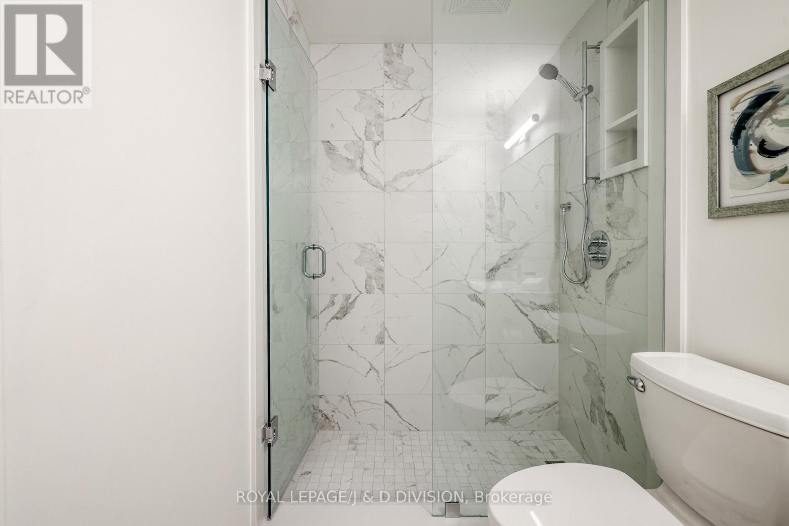 












302 - 1750 BAYVIEW AVENUE

,
Toronto,




Ontario
M4G4H6

