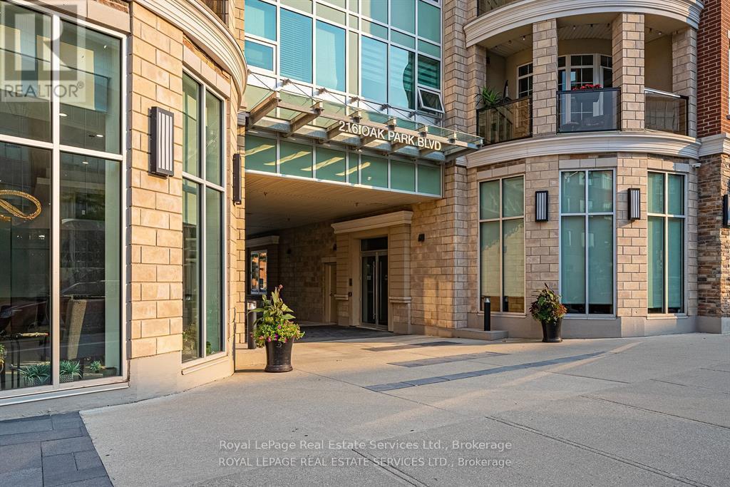 












231 - 216 OAK PARK BOULEVARD

,
Oakville (RO River Oaks),




Ontario
L6H7S8

