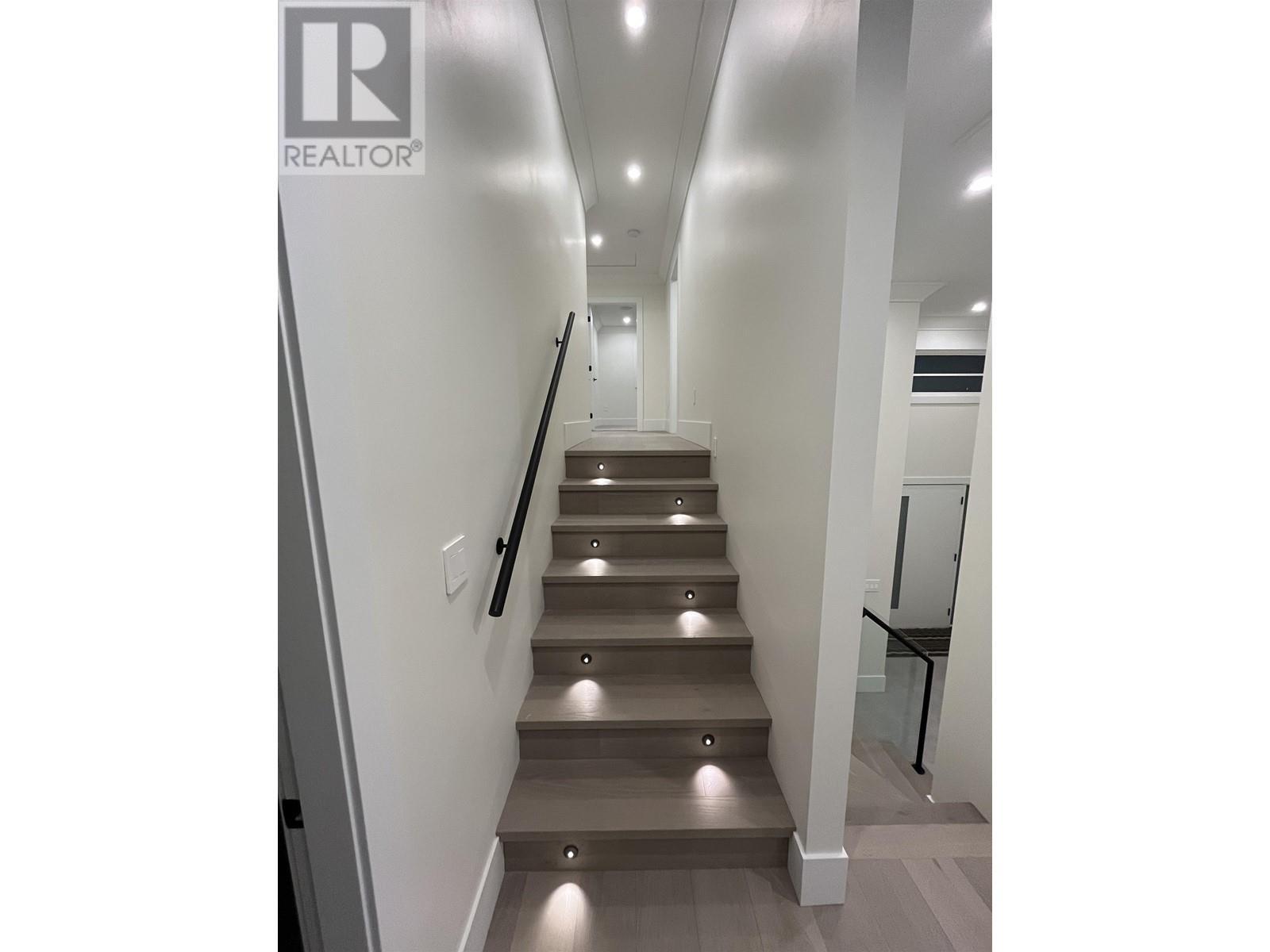 












10611 110 STREET

,
Fort St. John,




British Columbia
V1J0N3

