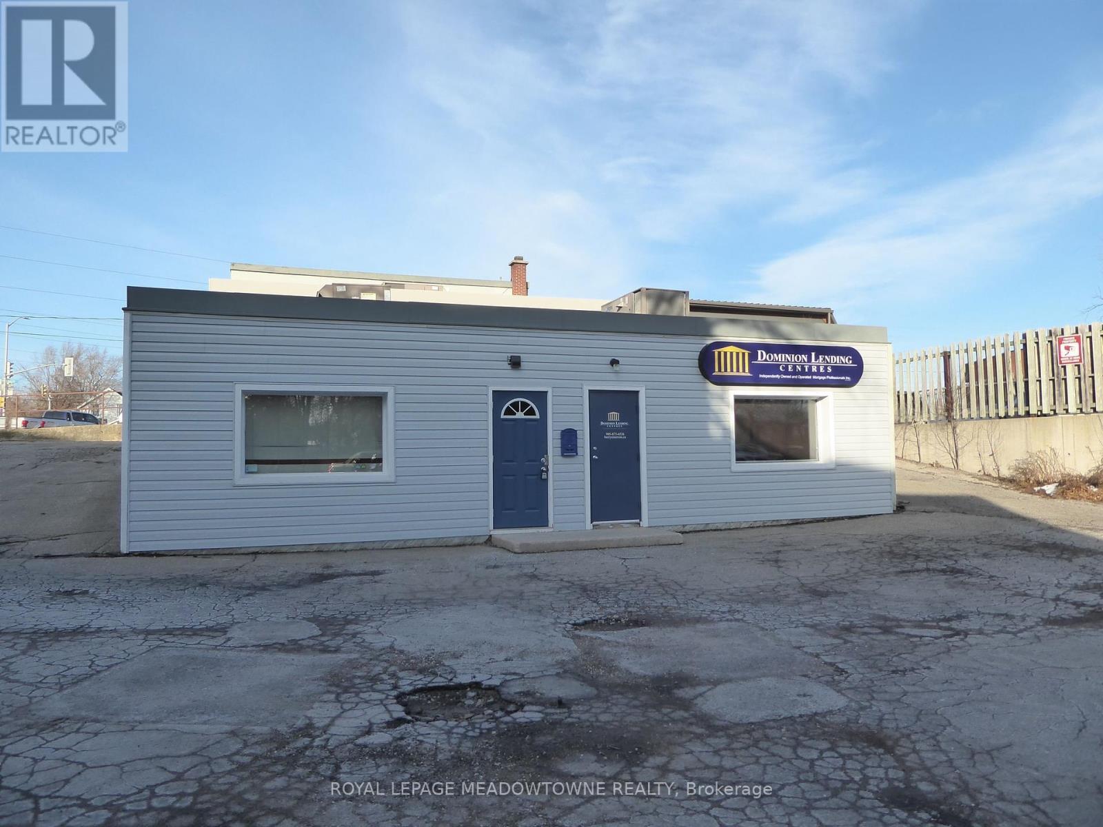 












116 GUELPH STREET

,
Halton Hills,




Ontario
L7G4A3


