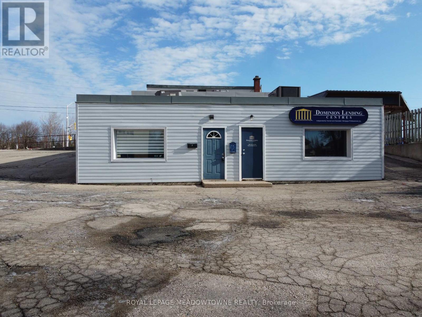












116 GUELPH STREET

,
Halton Hills,




Ontario
L7G4A3

