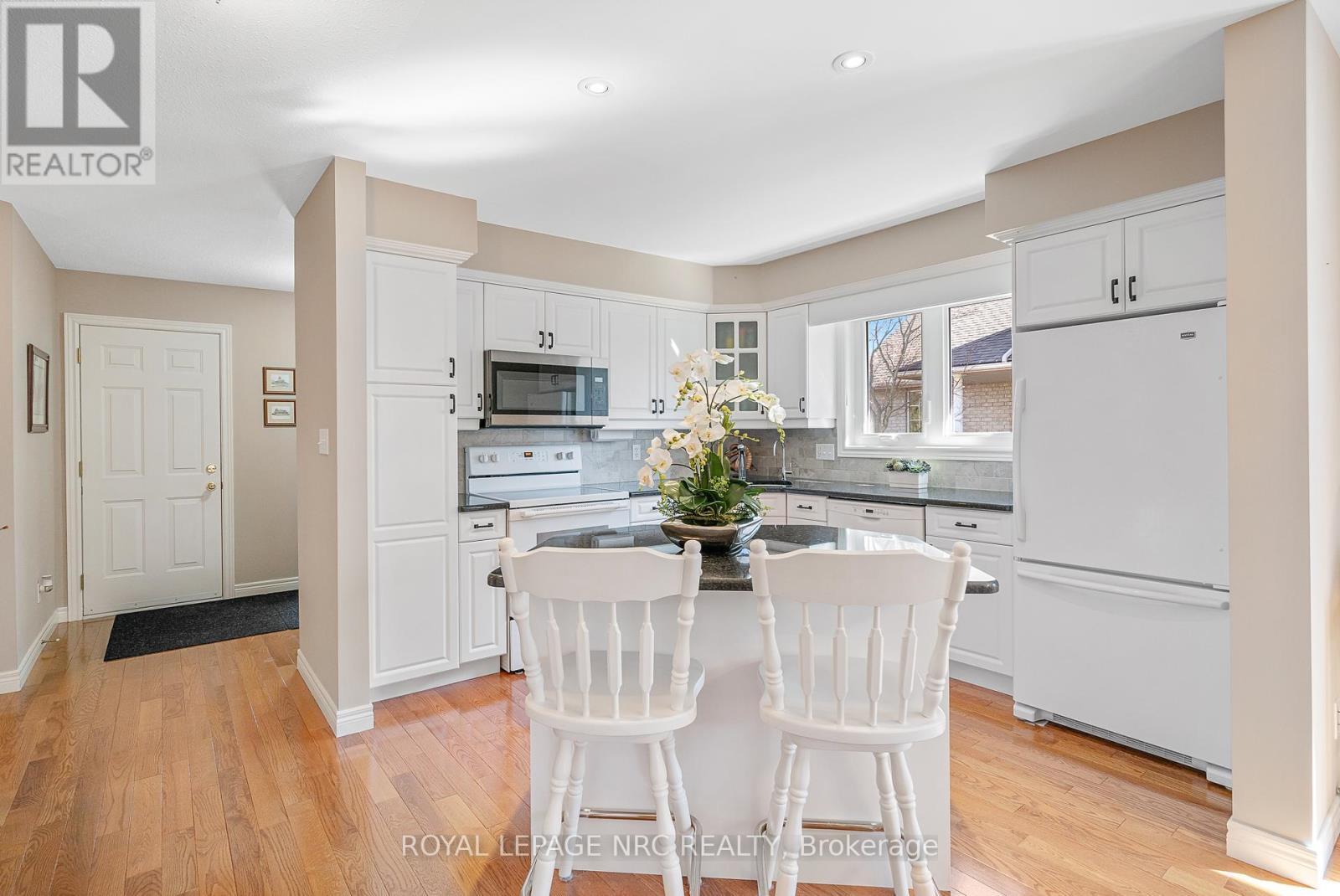 












26 STONEGATE PLACE

,
Pelham (Fonthill),




Ontario
L0S1E3


