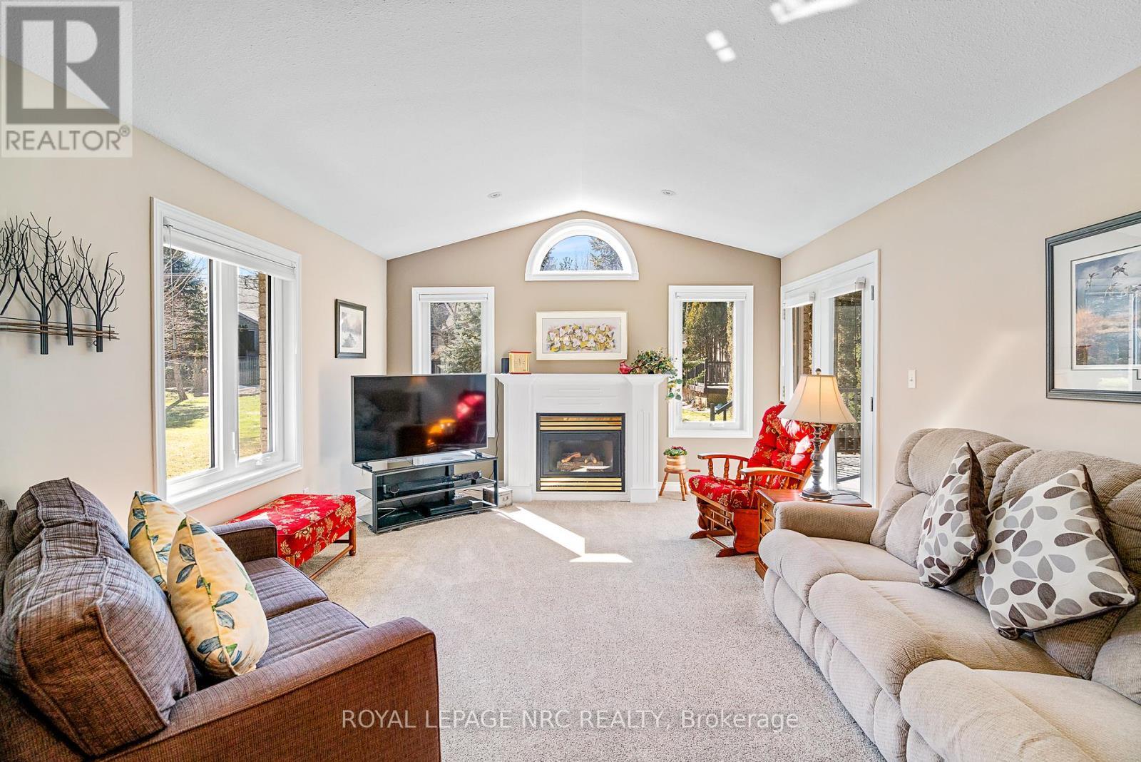












26 STONEGATE PLACE

,
Pelham (Fonthill),




Ontario
L0S1E3

