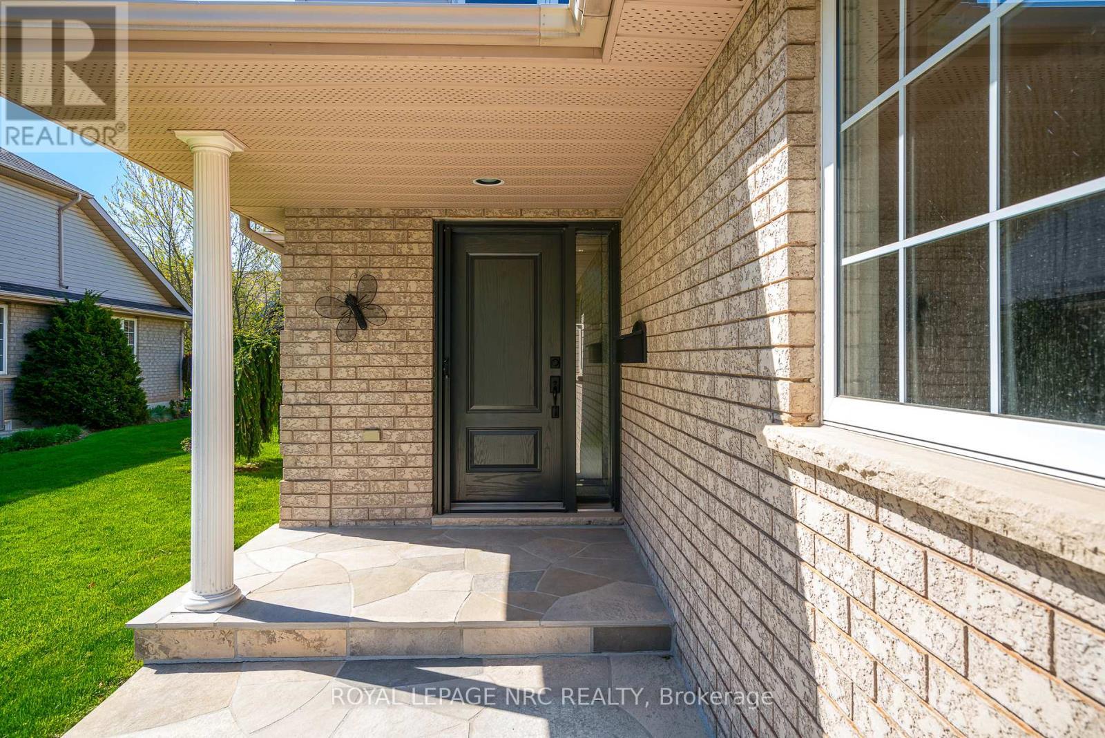 












26 STONEGATE PLACE

,
Pelham (Fonthill),




Ontario
L0S1E3

