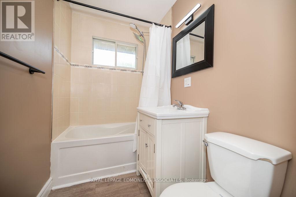 












140 CECELIA STREET

,
Pembroke,




Ontario
K8A1R6

