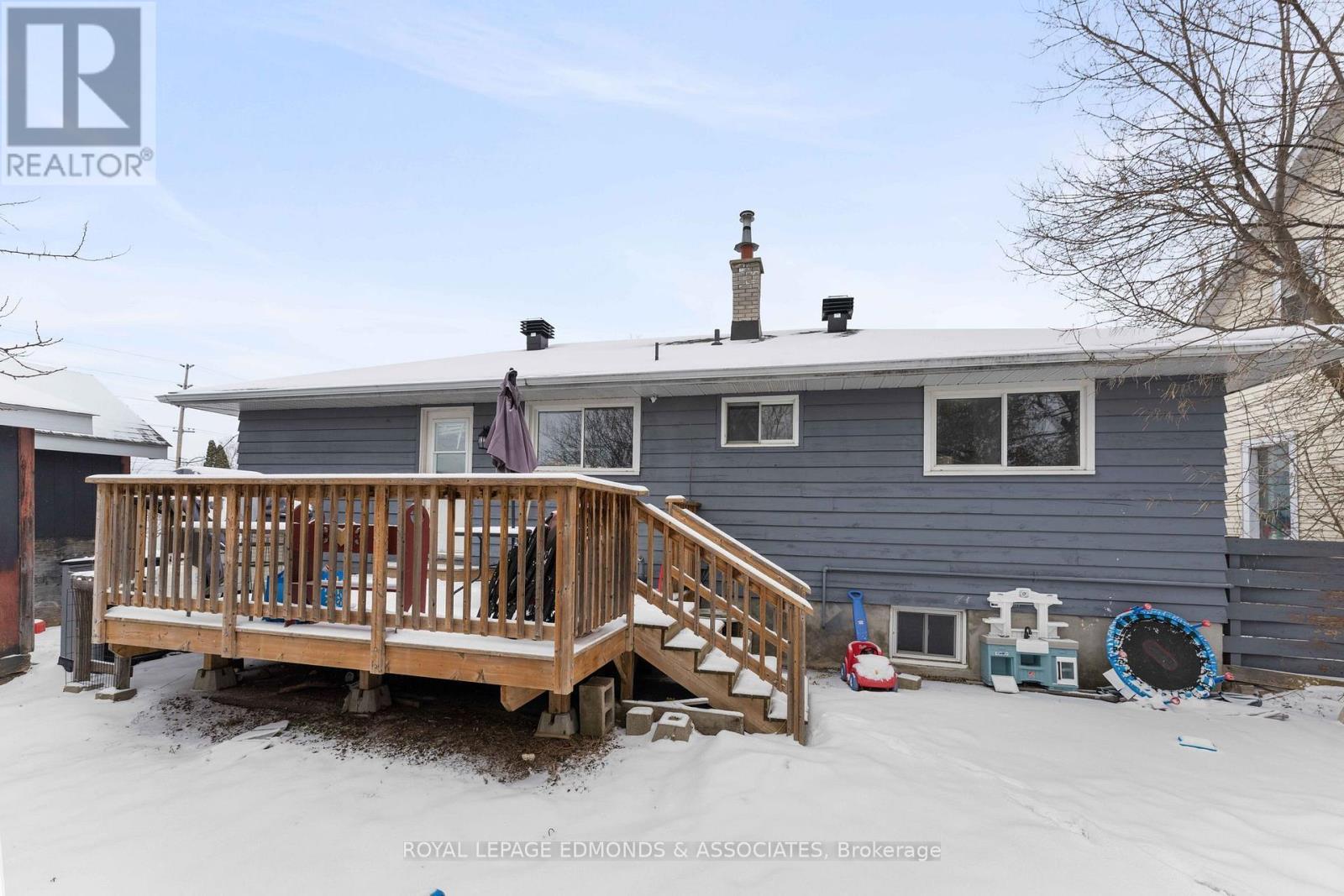 












140 CECELIA STREET

,
Pembroke,




Ontario
K8A1R6

