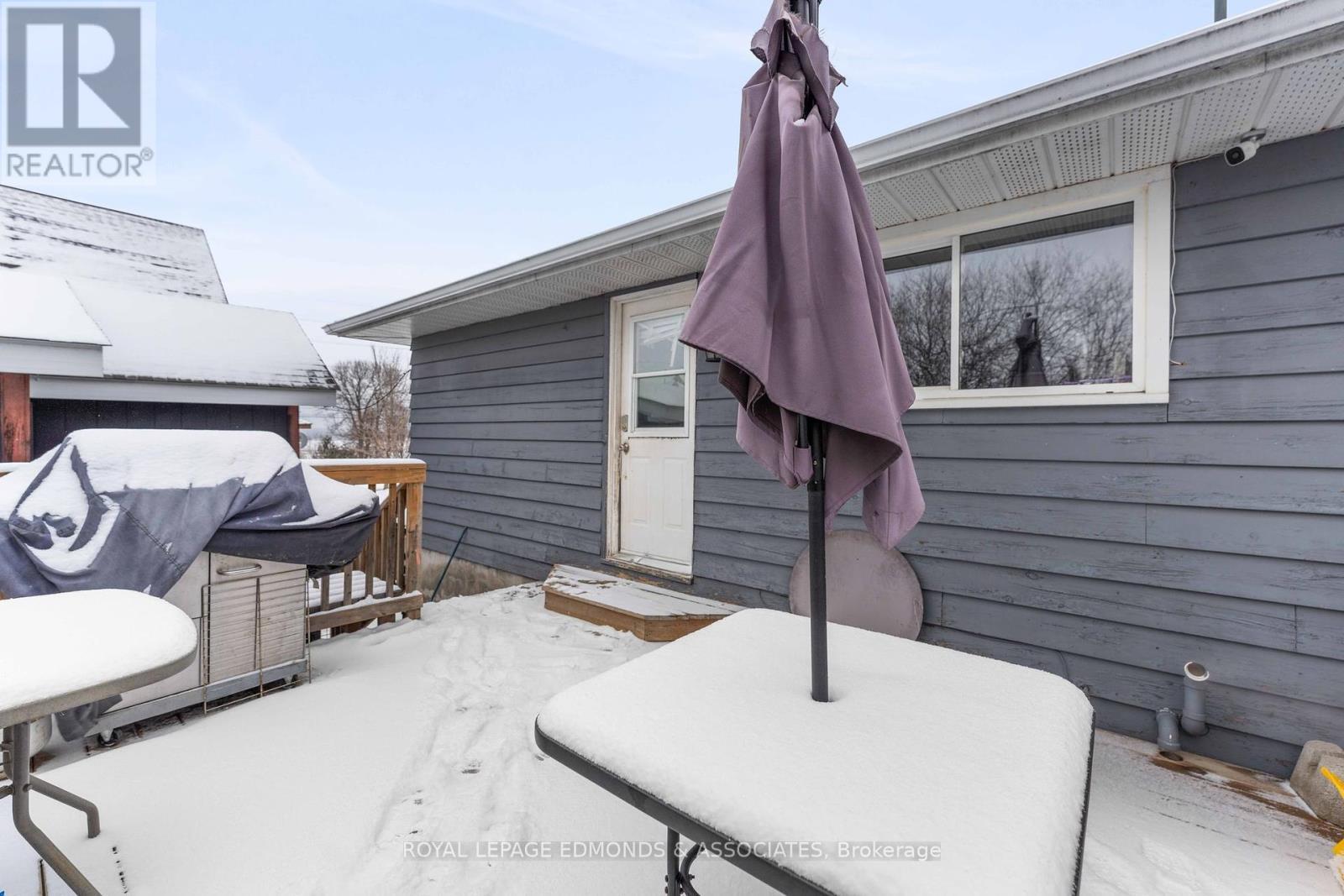 












140 CECELIA STREET

,
Pembroke,




Ontario
K8A1R6

