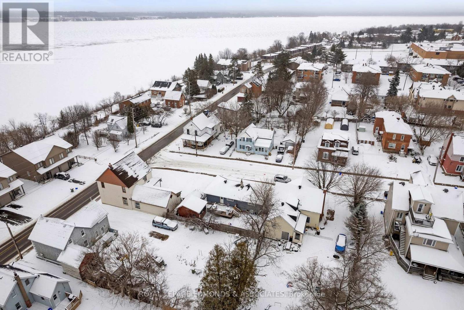 












140 CECELIA STREET

,
Pembroke,




Ontario
K8A1R6

