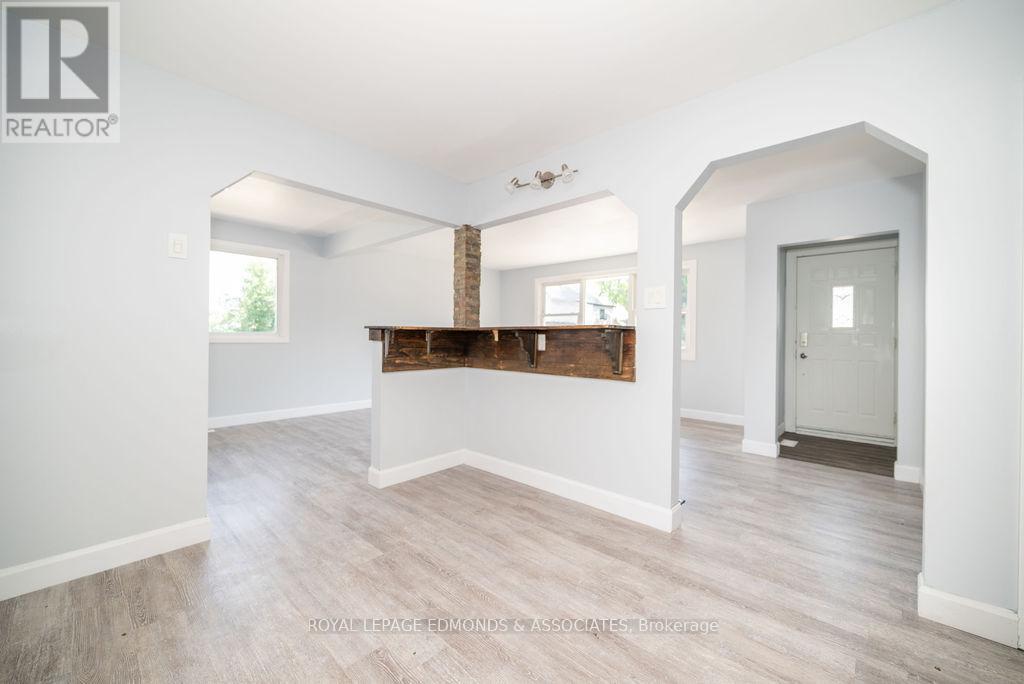 












140 CECELIA STREET

,
Pembroke,




Ontario
K8A1R6

