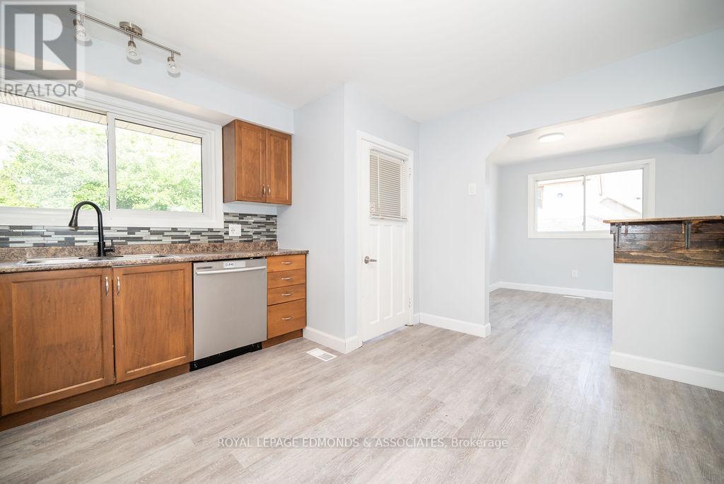 












140 CECELIA STREET

,
Pembroke,




Ontario
K8A1R6

