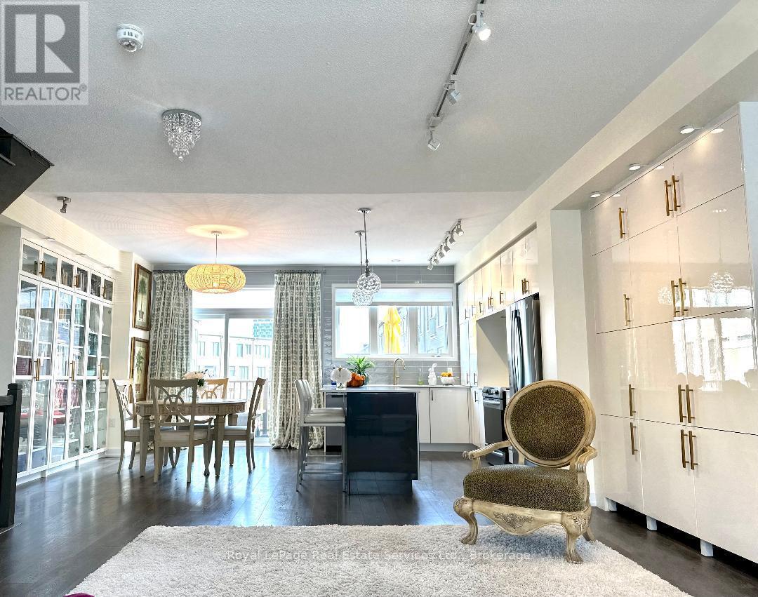 












3095 ERNEST APPELBE BOULEVARD

,
Oakville (GO Glenorchy),




Ontario
L6H0P3

