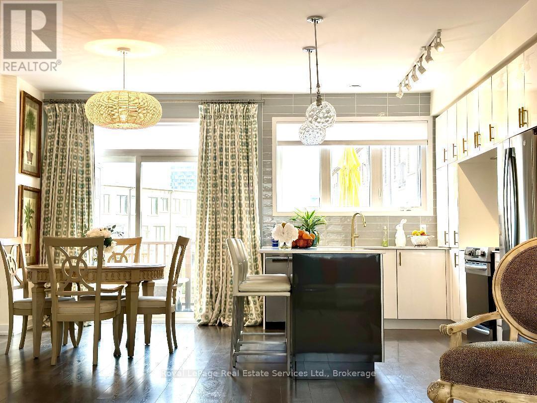 












3095 ERNEST APPELBE BOULEVARD

,
Oakville (GO Glenorchy),




Ontario
L6H0P3

