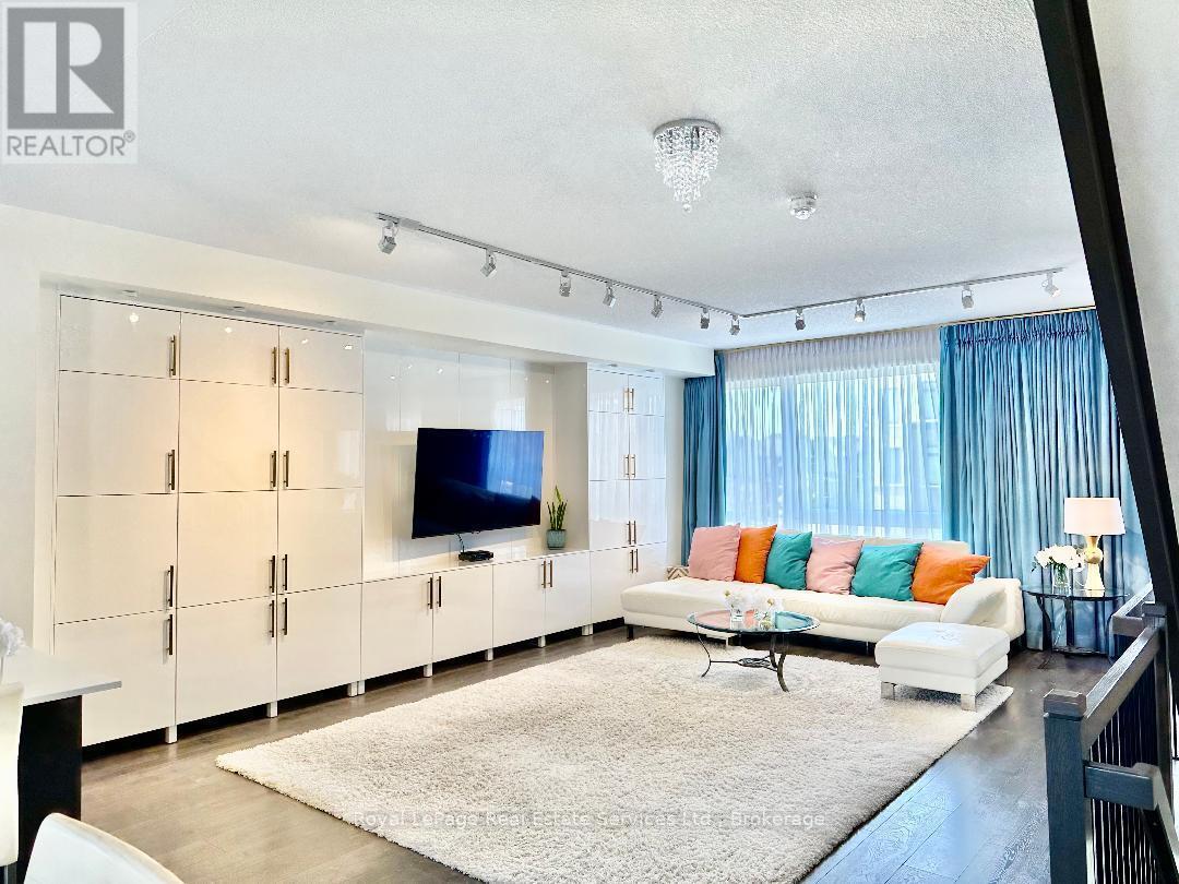 












3095 ERNEST APPELBE BOULEVARD

,
Oakville (GO Glenorchy),




Ontario
L6H0P3

