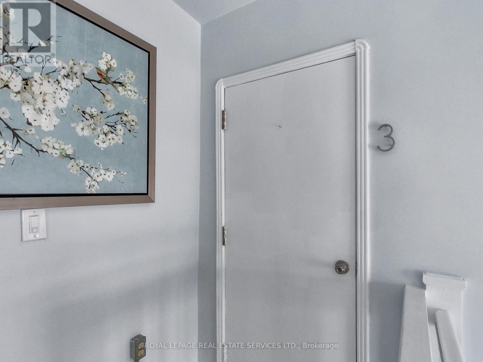












197 ROYAL YORK ROAD

,
Toronto,




Ontario
M8V2V5

