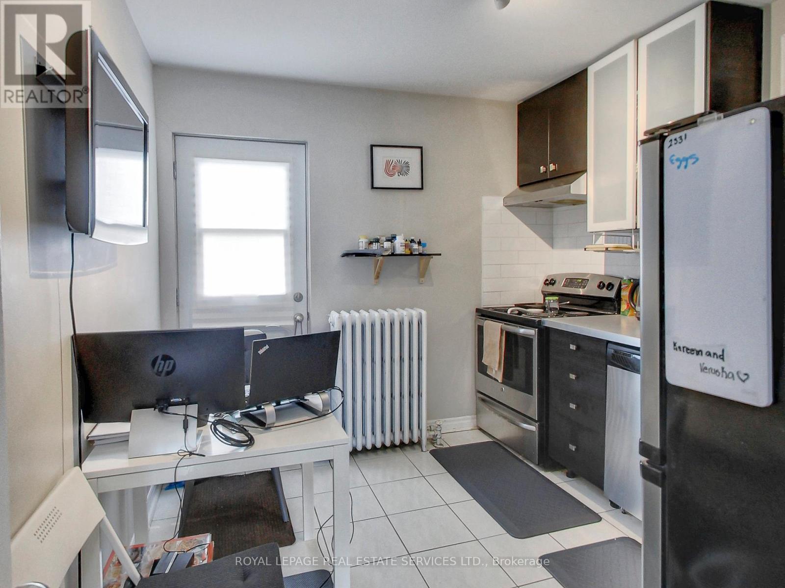 












197 ROYAL YORK ROAD

,
Toronto,




Ontario
M8V2V5


