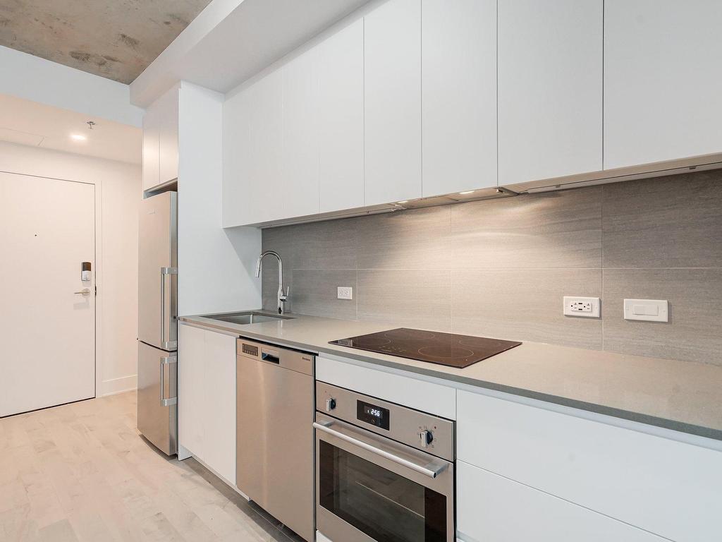 









2320


Rue Tupper

, 1004,
Montréal (Ville-Marie),




QC
H3H0B8

