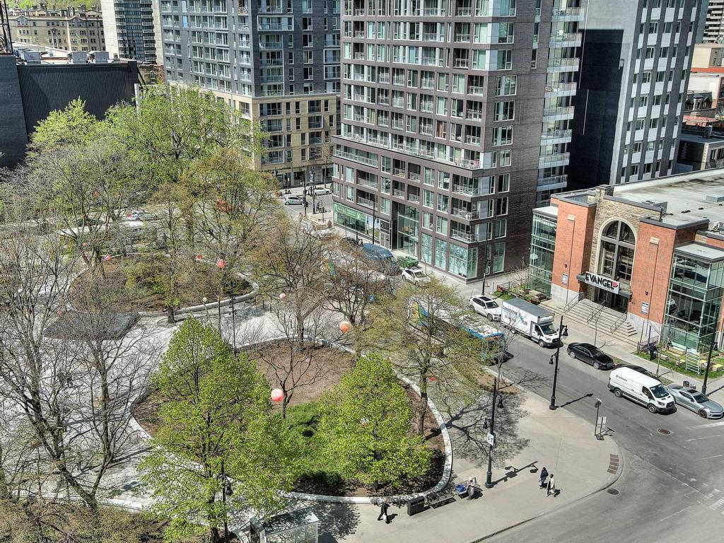 









2320


Rue Tupper

, 1004,
Montréal (Ville-Marie),




QC
H3H0B8

