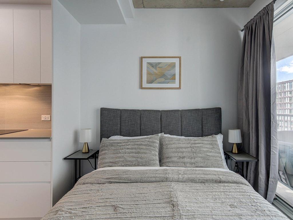 









2320


Rue Tupper

, 1004,
Montréal (Ville-Marie),




QC
H3H0B8

