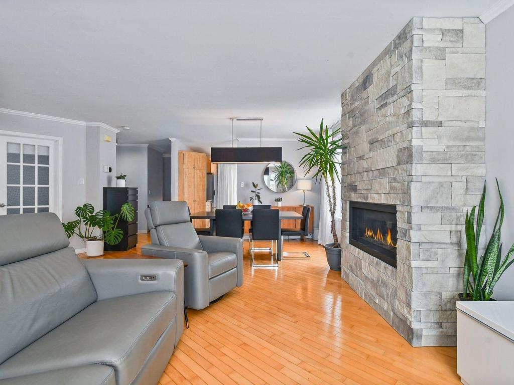 









2796


Rue Calaïs

,
Mascouche,




QC
J7K3R2

