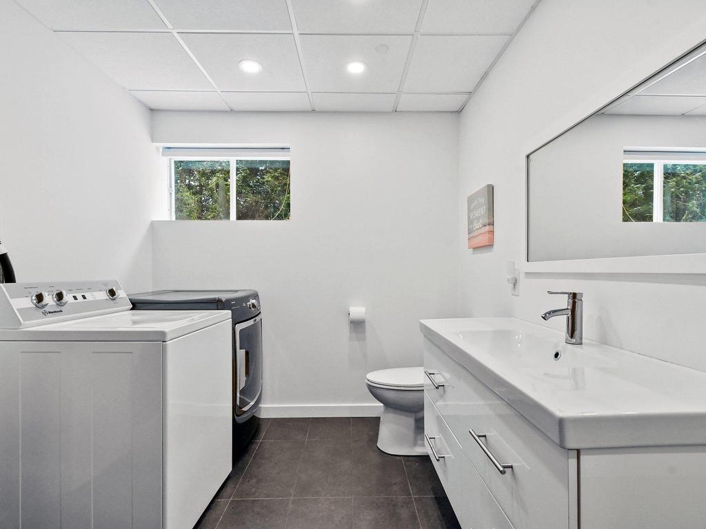 









2796


Rue Calaïs

,
Mascouche,




QC
J7K3R2

